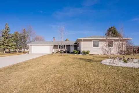 605 S Jackson St, Thorp, WI 54771