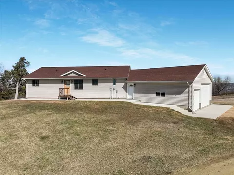4542 N County Road D, Arkansaw, WI 54721