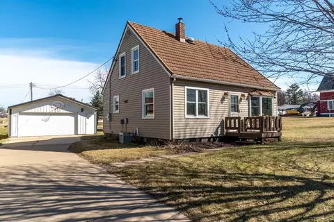 208 5th Ave S, Strum, WI 54770