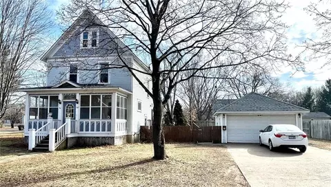 302 15th Ave W #1, Menomonie, WI 54751