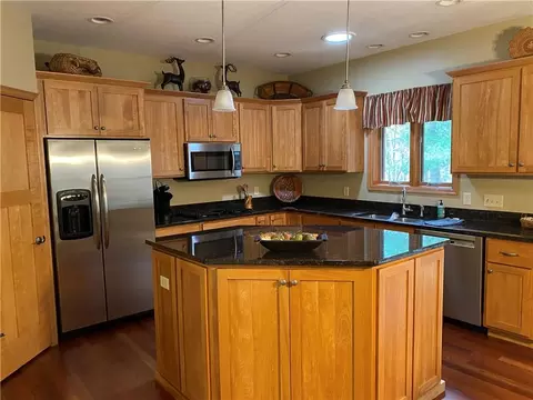 Kitchen - 3235 E Aspen Rd, Eleva, WI 54738 photo 2 of 2