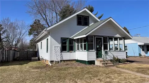 1422 Eagle St, Chippewa Falls, WI 54729