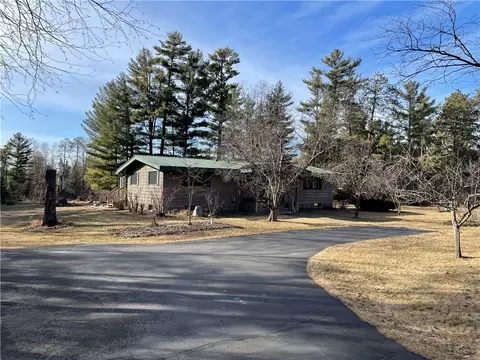 10757 N Namekagon Ln, Hayward, WI 54843
