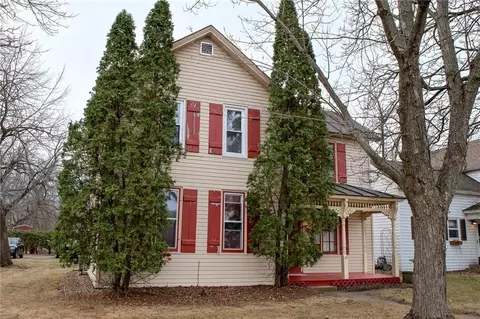 357 W Cedar St, Chippewa Falls, WI 54729