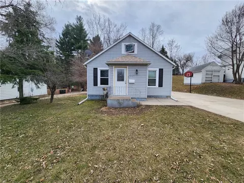1227 Vine St, Eau Claire, WI 54703