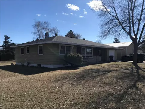 Exterior - 1426 4th St, Chetek, WI 54728 photo 4 of 9