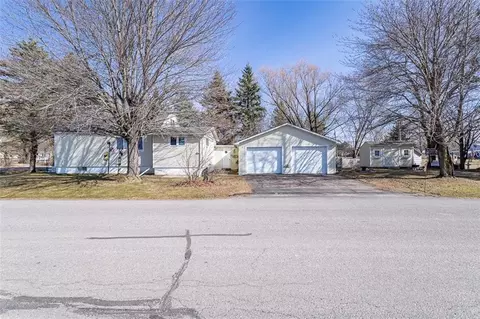 401 2nd St, Withee, WI 54498 photo 2
