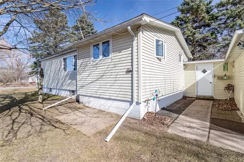 401 2nd St, Withee, WI 54498 photo 3