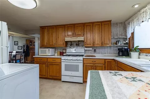 401 2nd St, Withee, WI 54498 photo 11