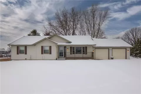 119303 Hawk Ct, Stratford, WI 54484