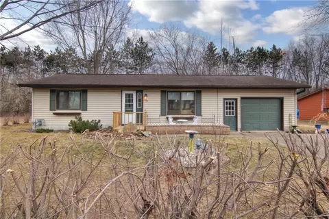 25 Westbrook Dr, Bloomer, WI 54724