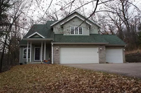 2223 Hazelwood Ct, Eau Claire, WI 54701
