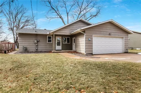 4915 N Shore Dr, Eau Claire, WI 54703