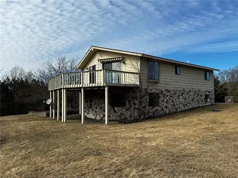 16921 W County Hill Rd, Hayward, WI 54843