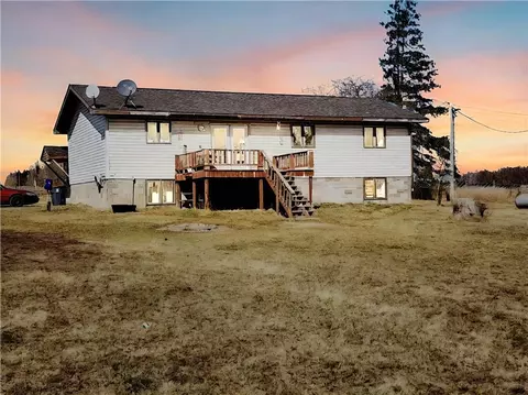 623 21st Ave, Cumberland, WI 54829