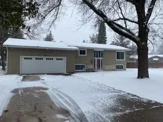 1839 Conifer Ct, Eau Claire, WI 54703