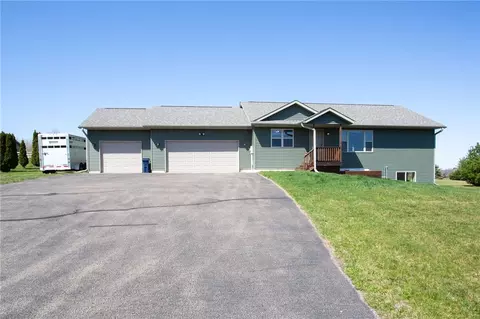 4931 Star Ridge Rd, Eau Claire, WI 54703
