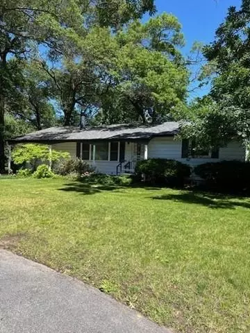 3025 Abbe Hill Dr, Eau Claire, WI 54703