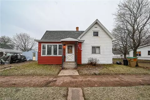416 N Grove St, Chippewa Falls, WI 54729