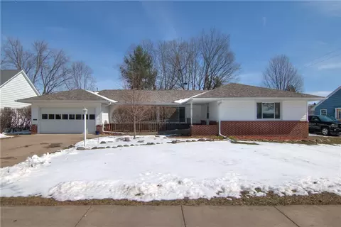 2807 Clark Pl, Eau Claire, WI 54701