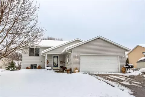 911 Southside Dr, Woodville, WI 54028