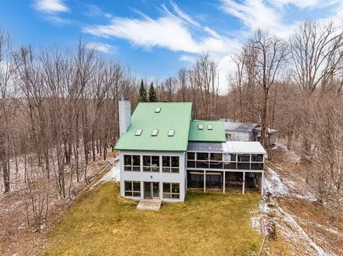 52260 Old Grade Rd, Mason, WI 54856