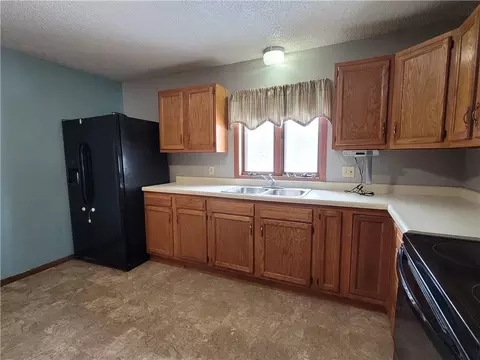 Kitchen - 507 Mound St, Chetek, WI 54728 photo 4 of 5