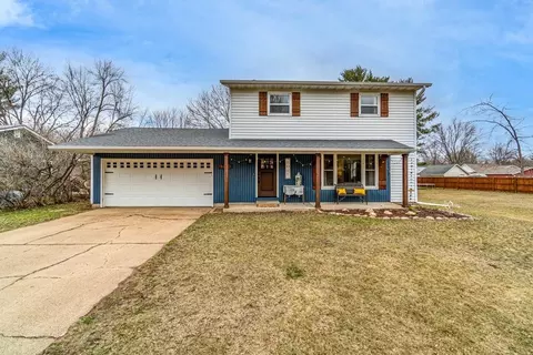 3230 Gary Ln, Eau Claire, WI 54703