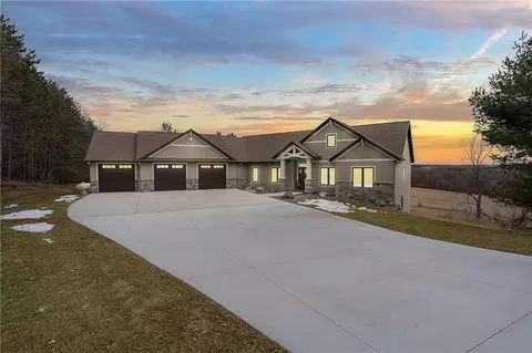 1767 Elderberry Ln, Eau Claire, WI 54701