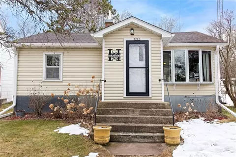 1262 5th Ave, Cumberland, WI 54829