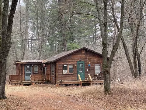 4888 Hobbs Rd, Fall Creek, WI 54742