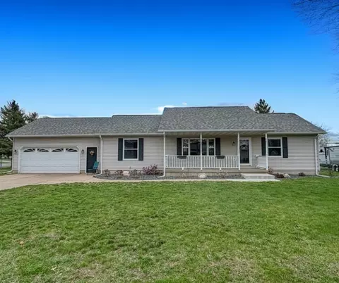 1711 Carrie Ave, Rice Lake, WI 54868