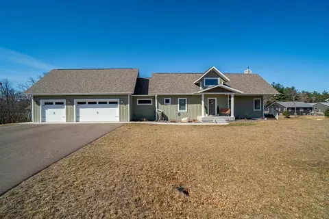 10593 S 23rd Ave, Eau Claire, WI 54703