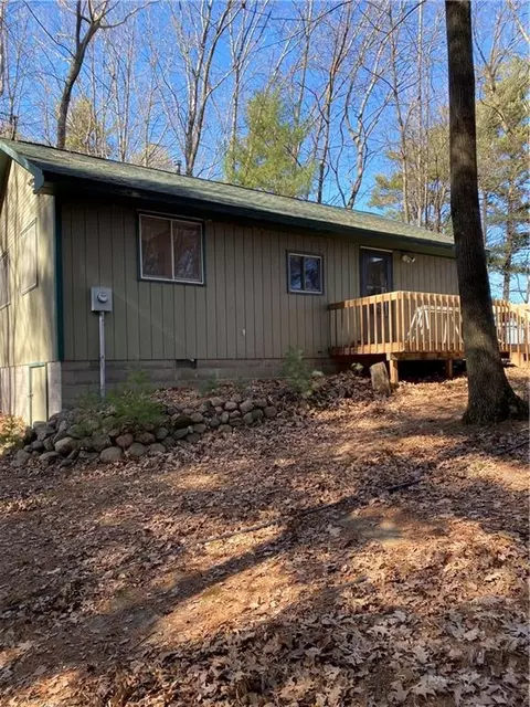 2089 9-9 12 St, Cumberland, WI 54829