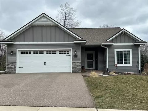 2245 Mckinley Rd, Eau Claire, WI 54703
