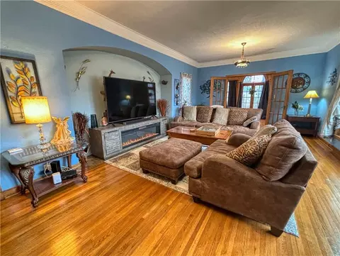 Living - 828 E Lasalle Ave, Barron, WI 54812 photo 2 of 2