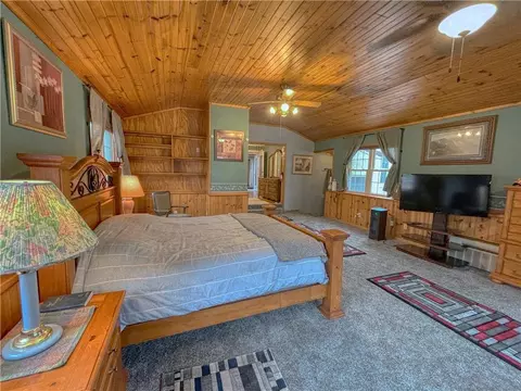 Bedroom - 828 E Lasalle Ave, Barron, WI 54812 photo 2 of 3