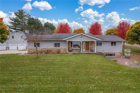 1556 N Town Hall Rd, Eau Claire, WI 54703