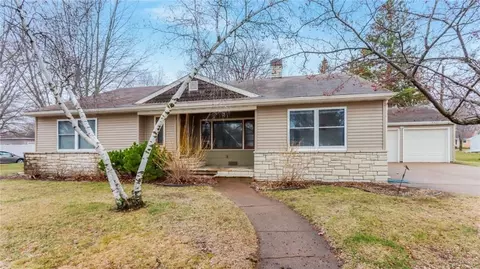 2714 State St, Eau Claire, WI 54701
