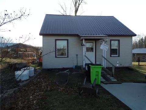 305 S 7th St, Cornell, WI 54732 photo 2