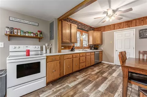 213 E Grant St, Augusta, WI 54722 photo 9