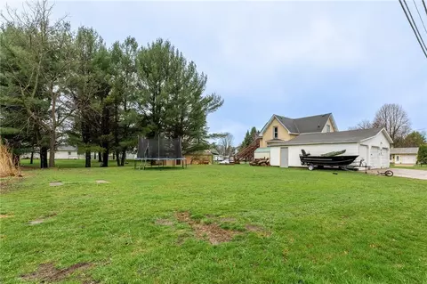 213 E Grant St, Augusta, WI 54722 photo 8