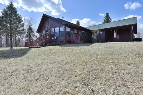 w7945 Green Valley Road, Spooner, WI 54801
