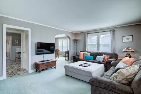 Living - 205 4th Grant Blvd E, Wabasha, MN 55981 photo 4 of 7