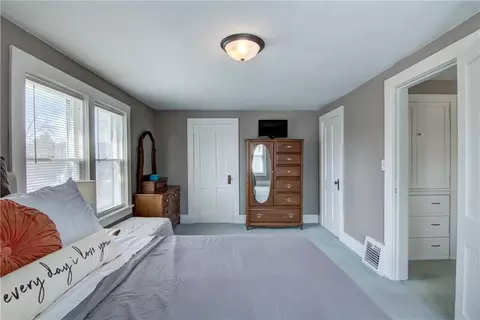 Bath - 205 4th Grant Blvd E, Wabasha, MN 55981 photo 1 of 4