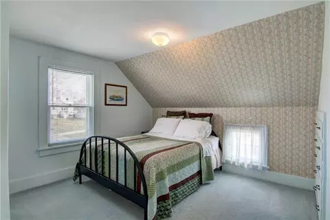 Bedroom - 205 4th Grant Blvd E, Wabasha, MN 55981 photo 4 of 5