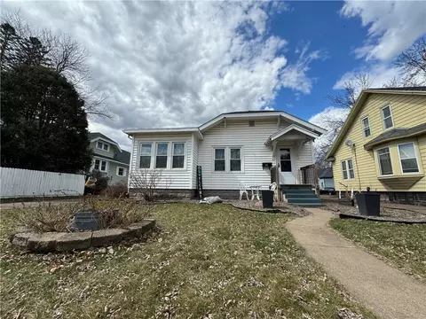 46 Elm St, Chippewa Falls, WI 54729