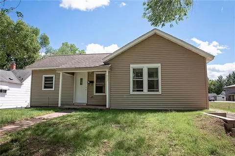 917 Lakeside Ave, Eau Claire, WI 54703