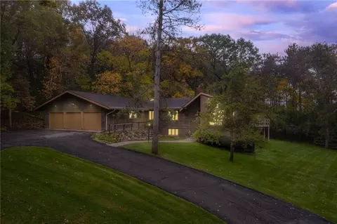 3120 Clinton Ct, Eau Claire, WI 54701