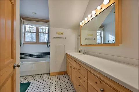 Bath - 46225 Crystal Lake Rd, Cable, WI 54821 photo 3 of 5